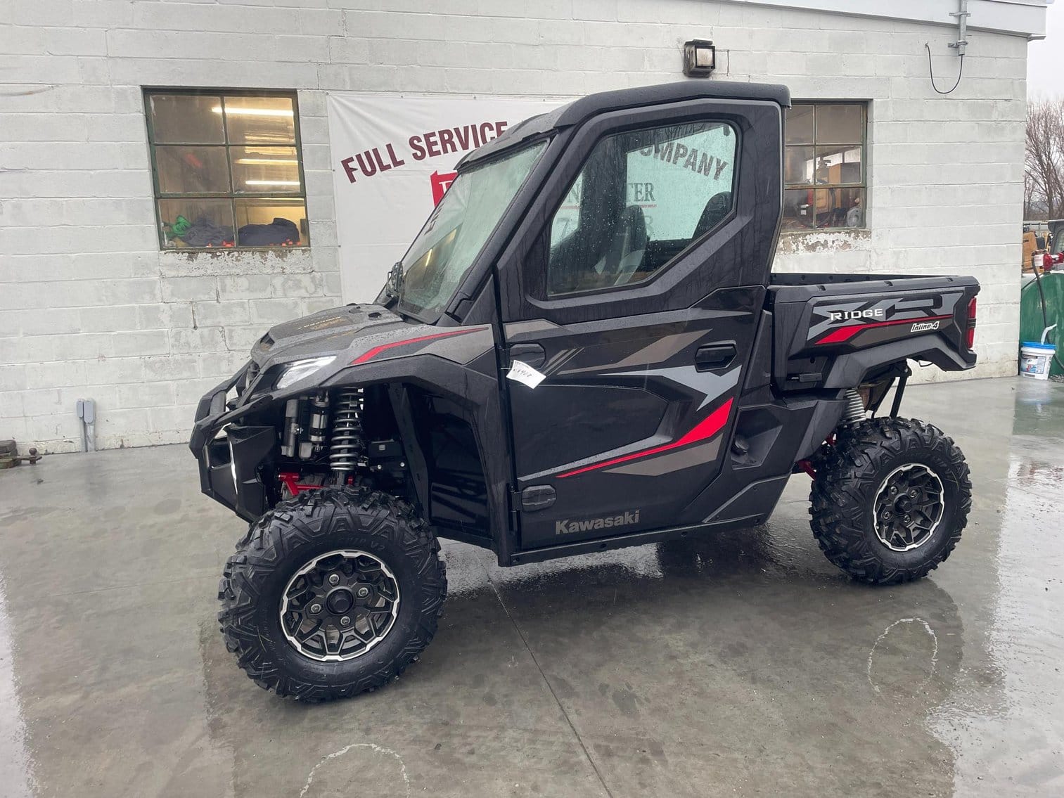 2024 Kawasaki Ridge Inline 4 Equipment Image0