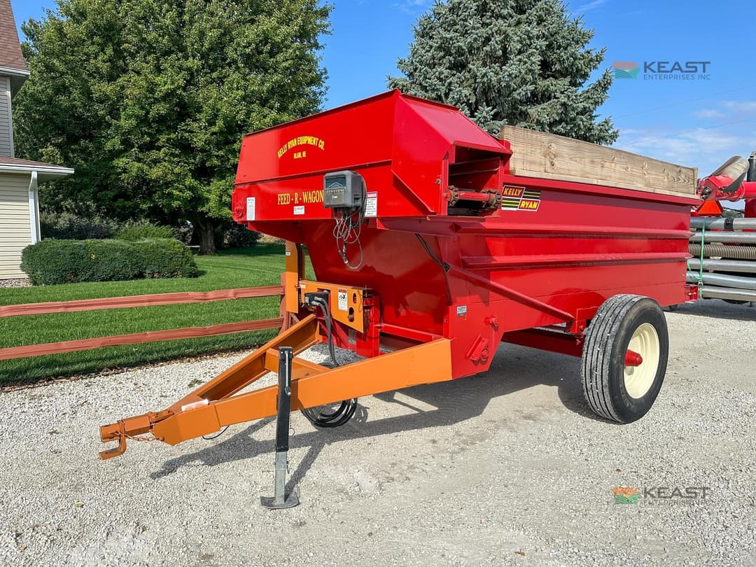 Image of Kelly Ryan Feed-R-Wagon Primary image