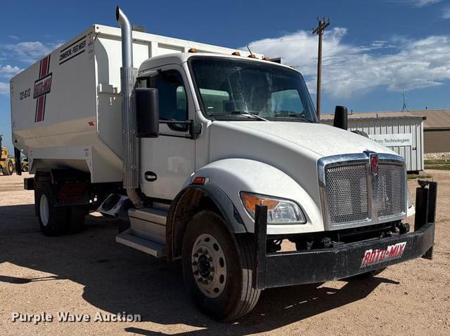 Image of Kenworth C500 equipment image 2