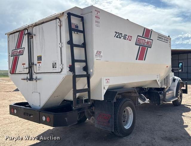 Image of Kenworth C500 equipment image 4