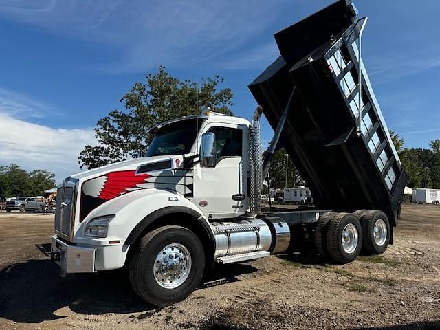 Image of Kenworth T880 equipment image 1