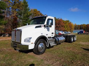 Main image Kenworth T880