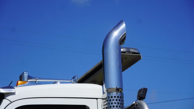 Image of Kenworth T880 equipment image 2