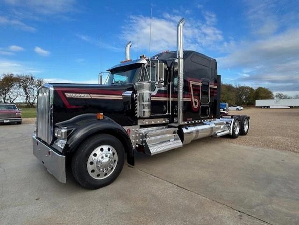 SOLD - 2024 Kenworth W900 Other Equipment Trucks | Tractor Zoom