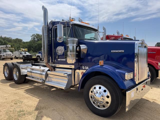 Image of Kenworth W900 equipment image 3