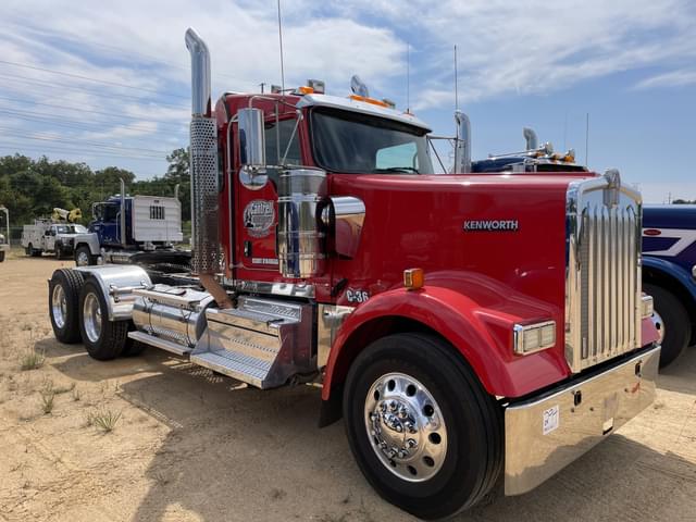 Image of Kenworth W900 equipment image 3