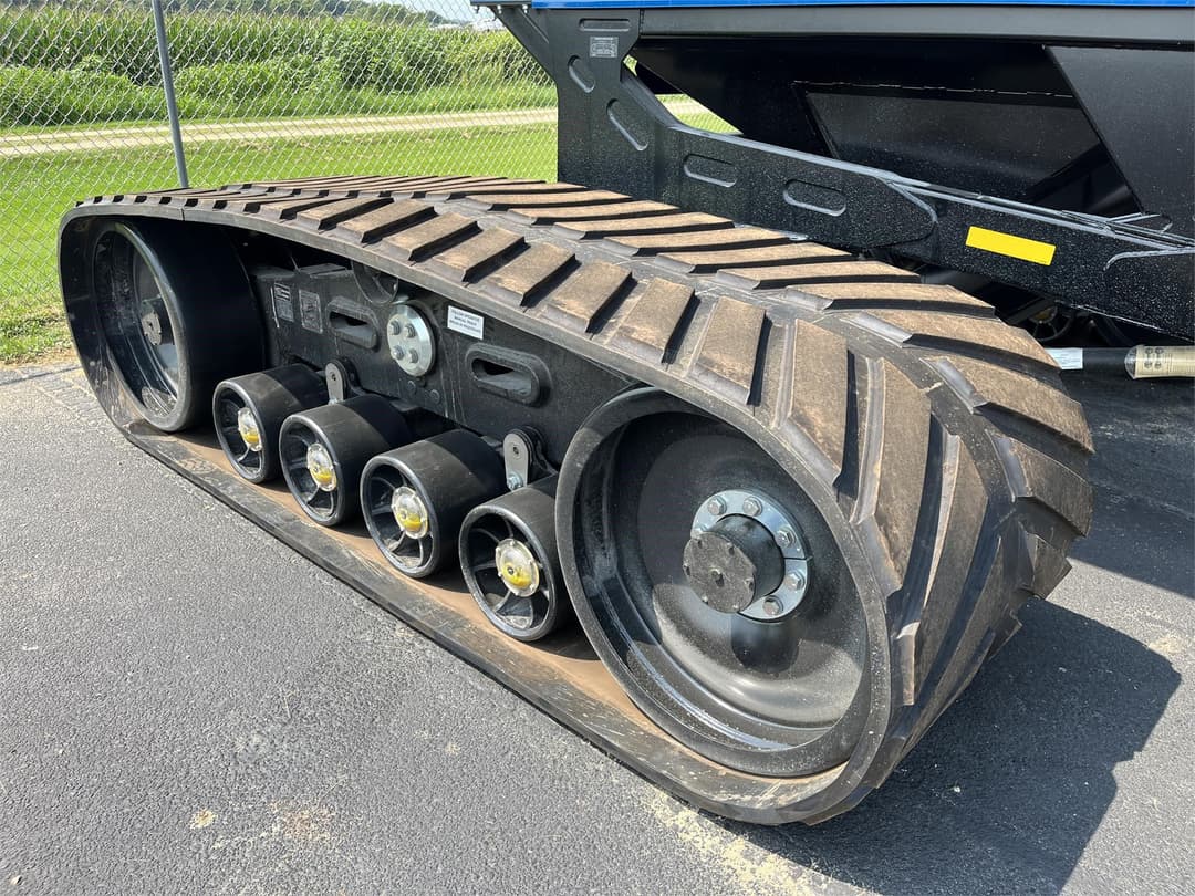 Image of Kinze 1051 Image 1