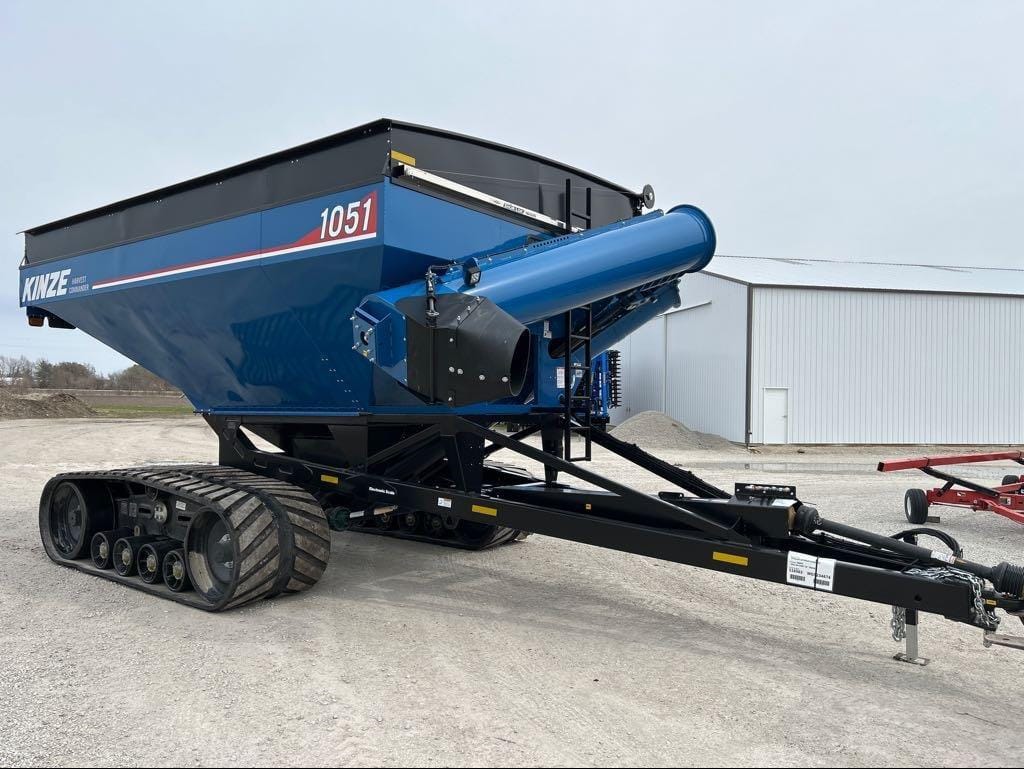 Main image Kinze 1051