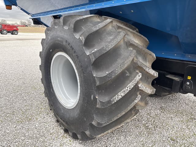 Image of Kinze 1121 equipment image 3