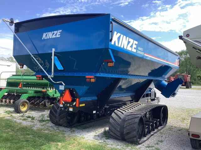 Image of Kinze 1121 equipment image 2