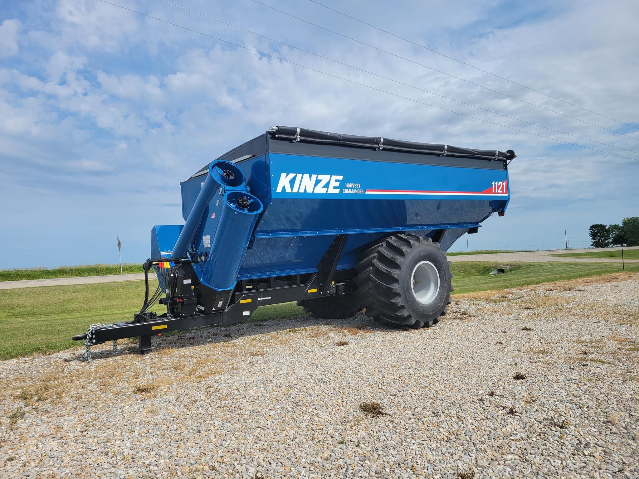 2024 Kinze 1121 Equipment Image0