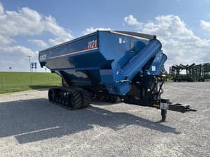 2024 Kinze 1121 Image