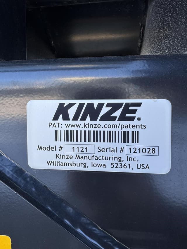 Image of Kinze 1121 equipment image 4