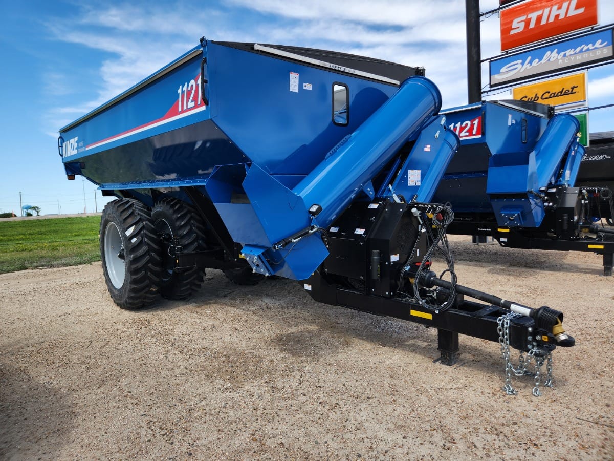 2024 Kinze 1121 Equipment Image0