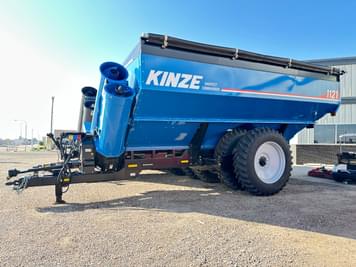 Main image Kinze 1121
