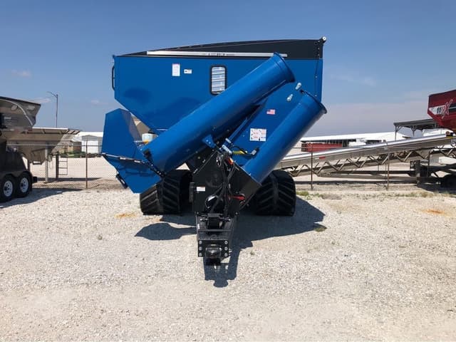 Image of Kinze 1121 equipment image 1