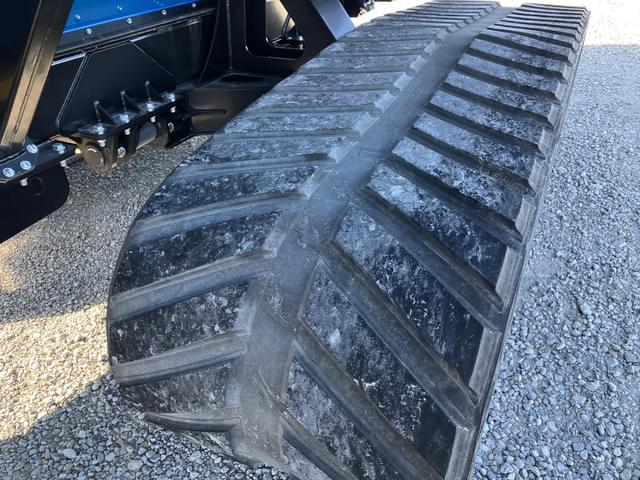 Image of Kinze 1421 equipment image 4