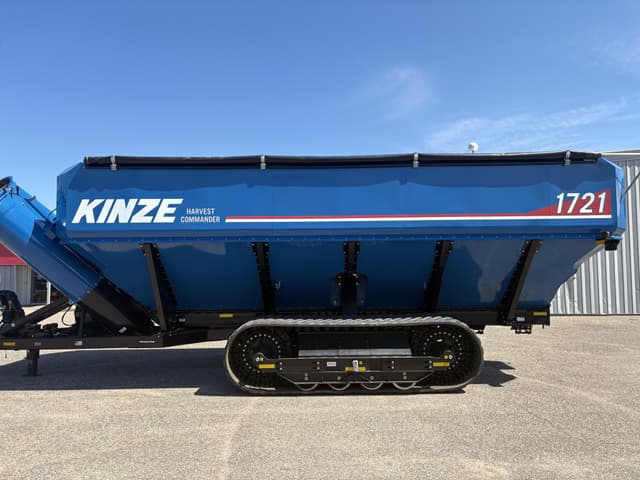 Image of Kinze 1721 equipment image 2