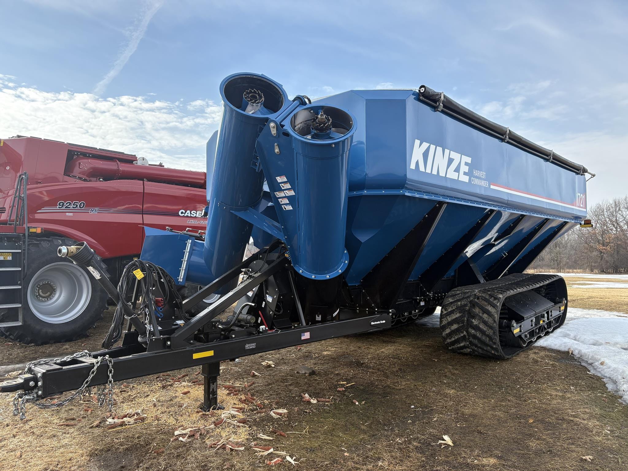 2024 Kinze 1721 Equipment Image0
