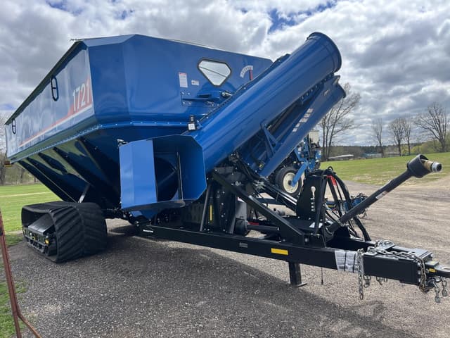 Image of Kinze 1721 equipment image 2