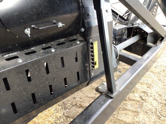 Image of Kinze 1721 equipment image 4