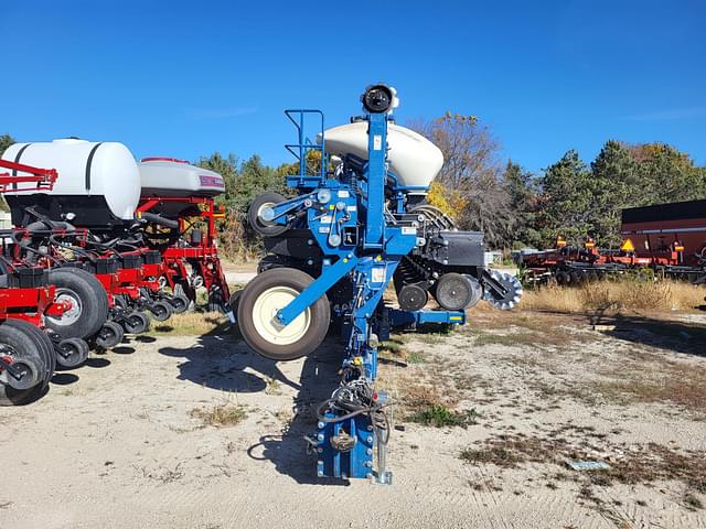 Image of Kinze 3605 equipment image 4