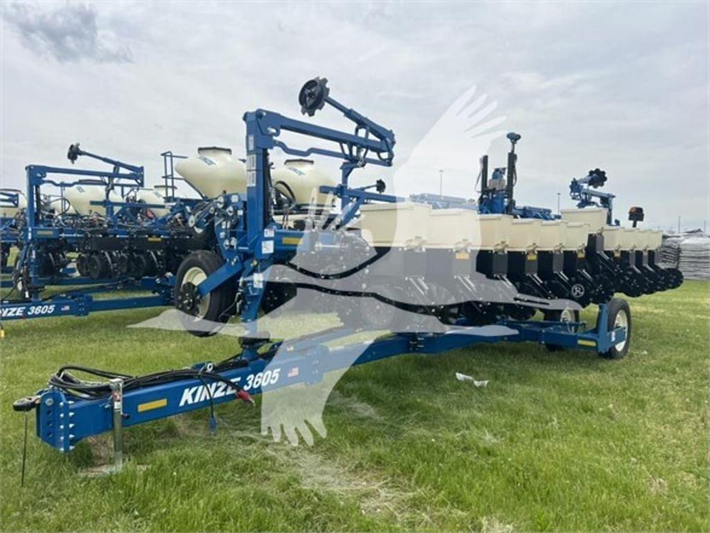 Image of Kinze 3605 Image 0