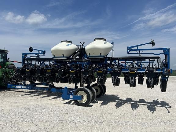 Image of Kinze 3605 equipment image 1