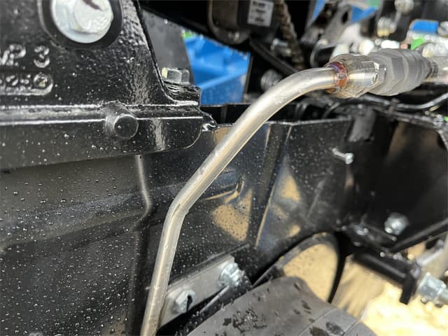 Image of Kinze 3605 equipment image 3