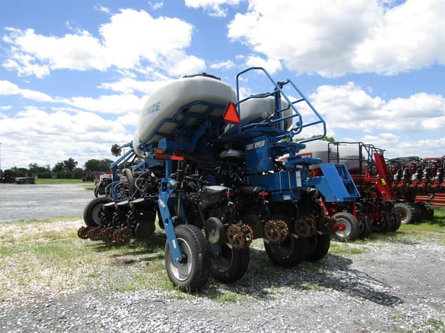Image of Kinze 4905 equipment image 1