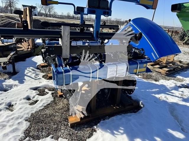 Image of Kinze 5700 equipment image 1