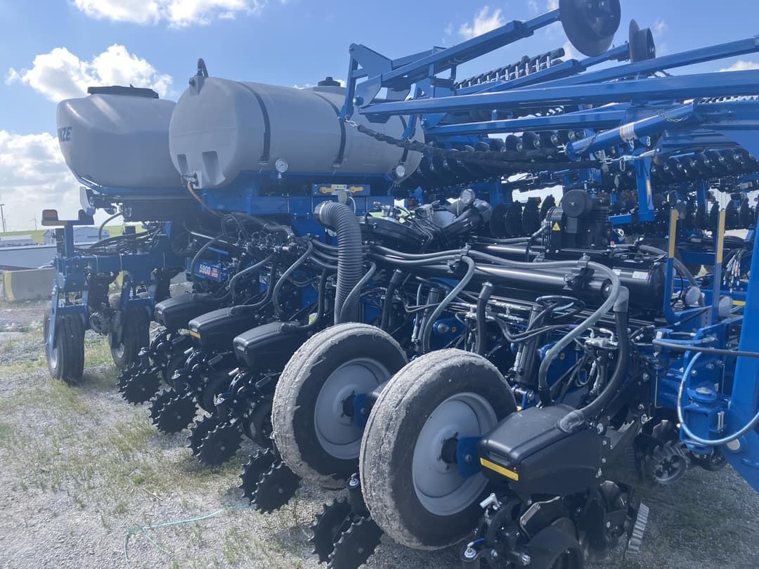 Image of Kinze 5900 Primary image