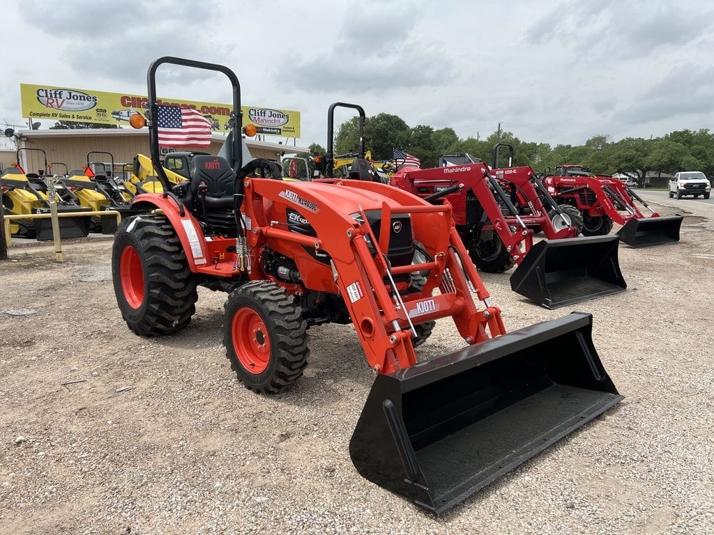 2024 Kioti CK4020 HST Equipment Image0