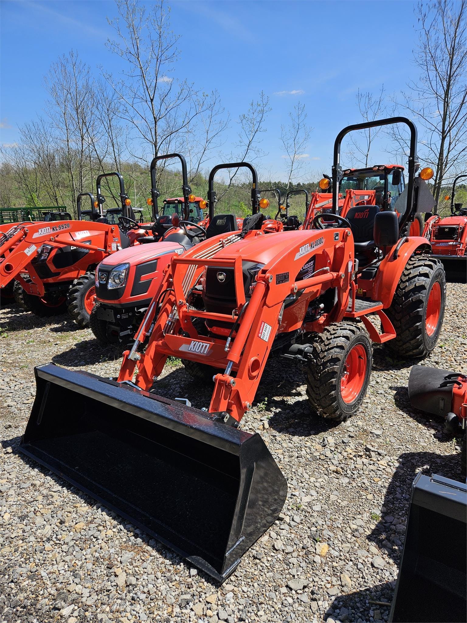 2024 Kioti CK4020SE Equipment Image0