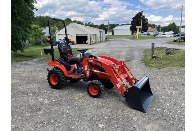 Image of Kioti CS2520 equipment image 1