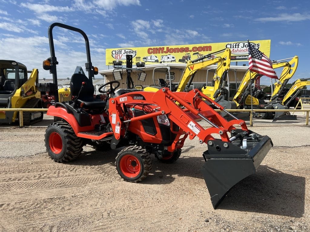 2024 Kioti CS2520S HST Equipment Image0