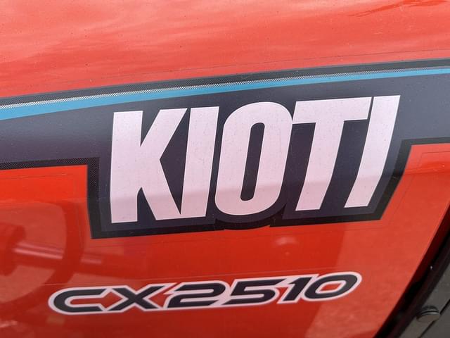 Image of Kioti CX2510 equipment image 4