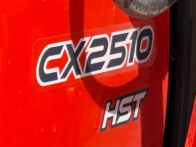 Image of Kioti CX2510 equipment image 2