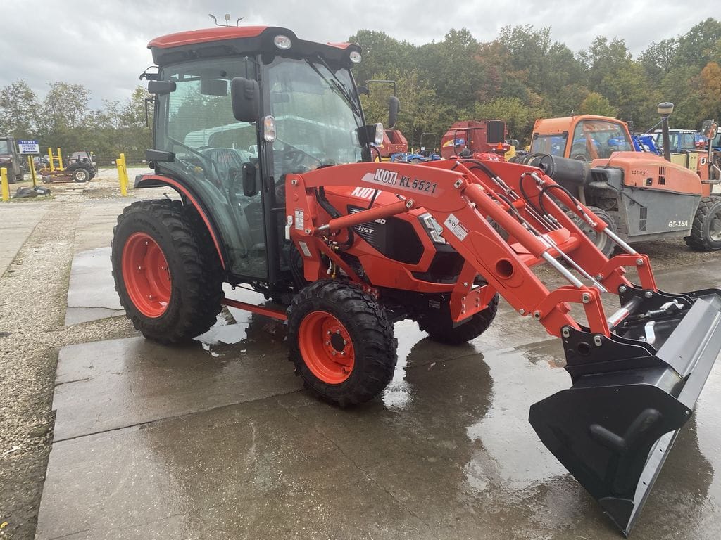 2024 Kioti DK4720SECH Equipment Image0