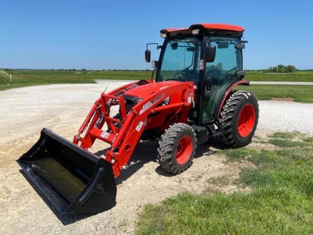 Image of Kioti DK4720SE equipment image 2