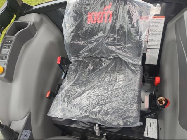 Image of Kioti DK5320HSE equipment image 4