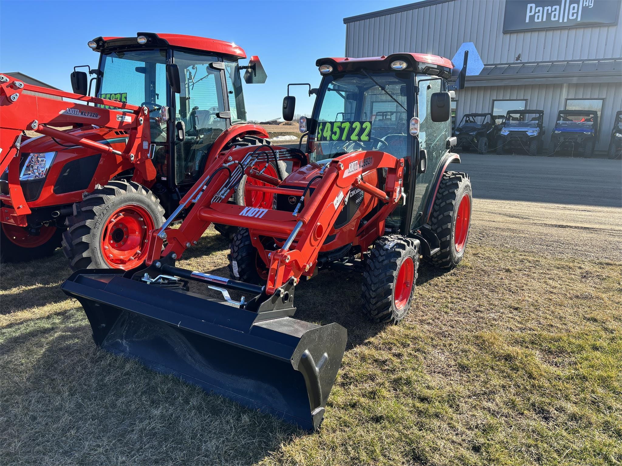 Main image Kioti DK6020HSE