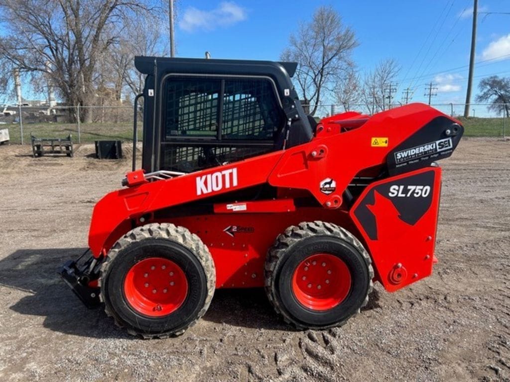 2024 Kioti SL750 Equipment Image0