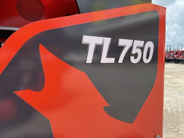 Image of Kioti TL750 equipment image 4