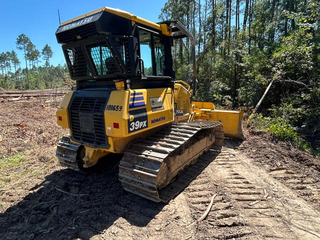 Image of Komatsu D39PX-24 equipment image 3