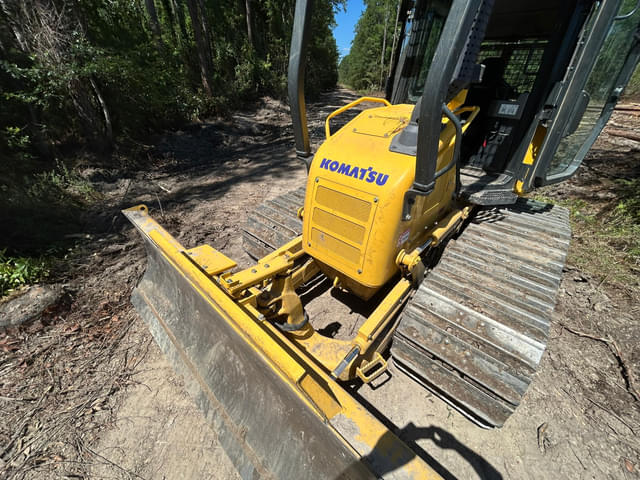 Image of Komatsu D39PX-24 equipment image 4
