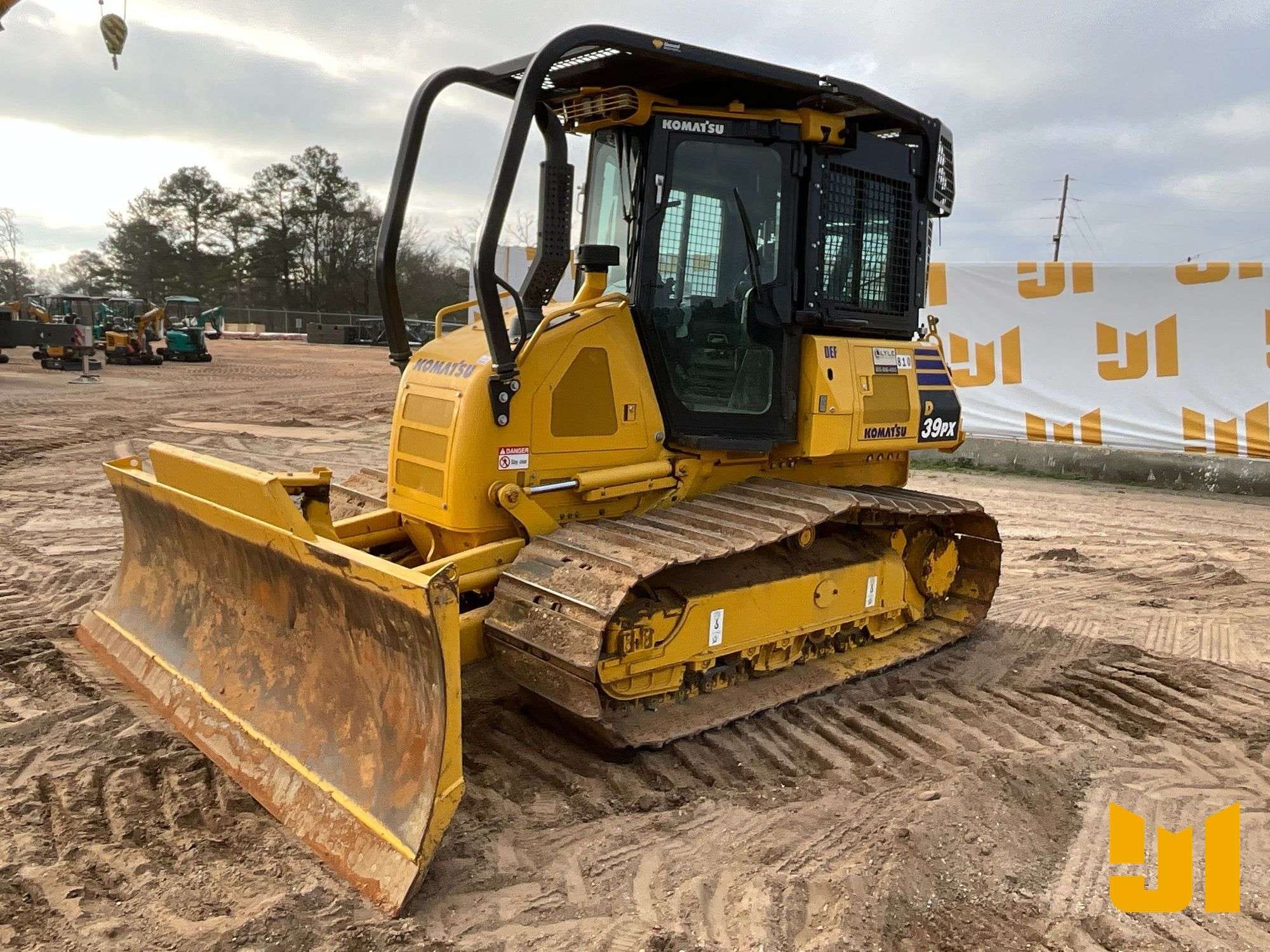 2024 Komatsu D39PX-24 Equipment Image0