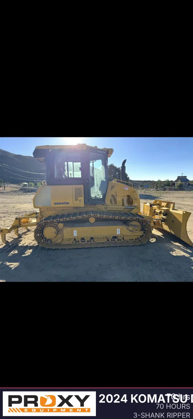 Image of Komatsu D39PX-24 equipment image 3