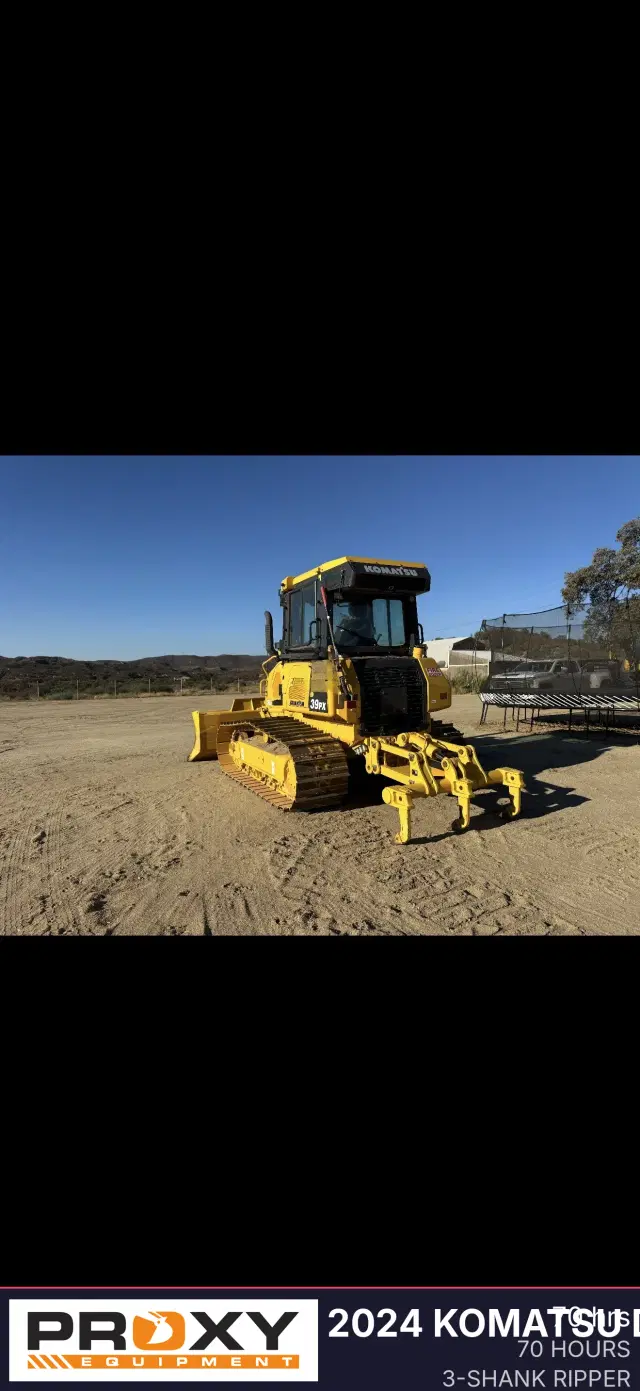 Image of Komatsu D39PX-24 equipment image 4