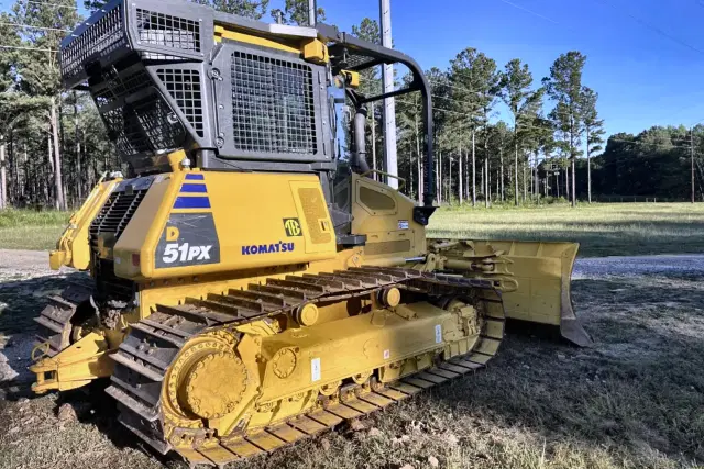 Image of Komatsu D51PX equipment image 4